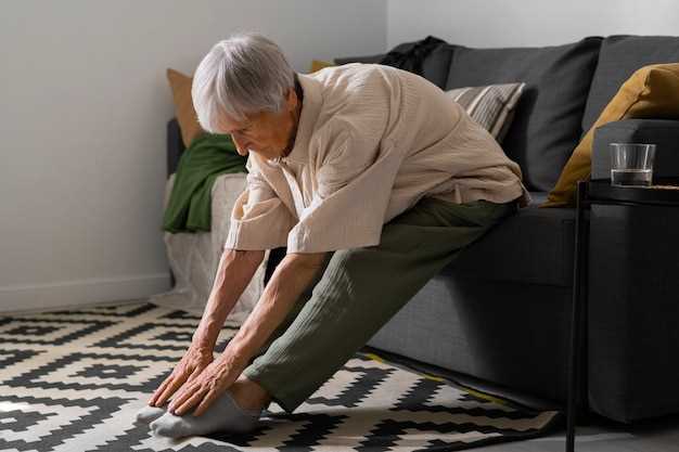 Как предупредить и лечить запоры у лежачих пациентов пожилого возраста
